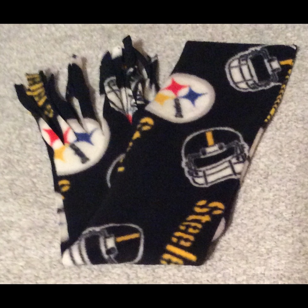 Scarf 🧣  season football 🏈 season